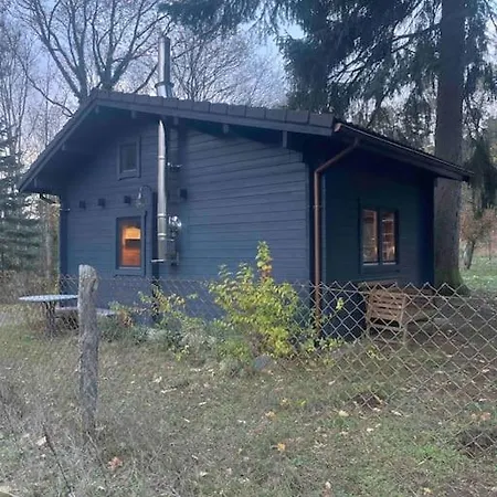 Haeuschen Im Wald